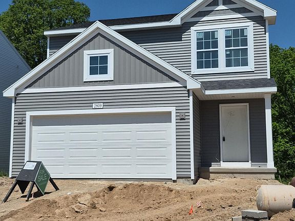 2nd image of 2809 Sanderling Ct SE