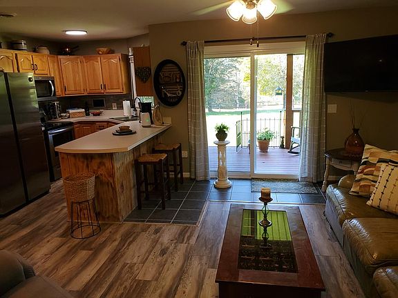 4th image of 67 Fairway Villa Dr