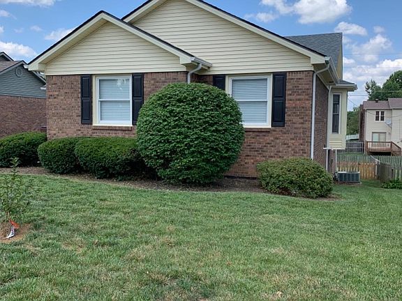 3rd image of 241 Applegrove Dr