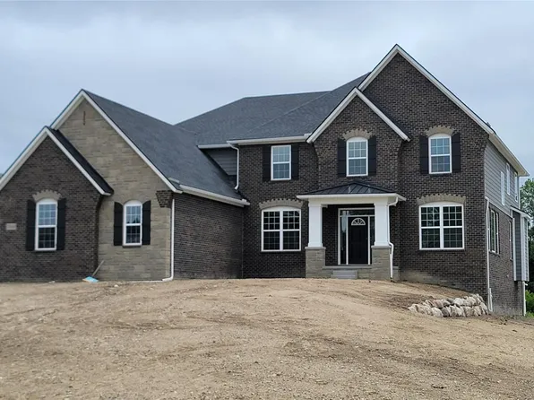 25840 Hickory Creek Ln, New Hudson, MI 48165