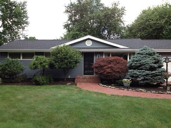 2nd image of 28 Cambrian Dr