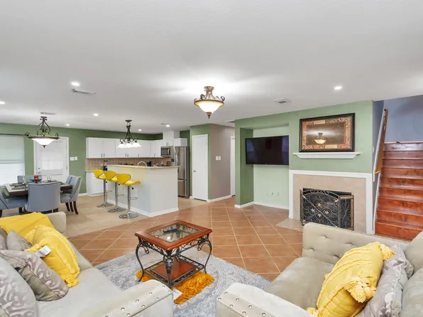 1247 Coppermeade Dr, Houston, TX 77067