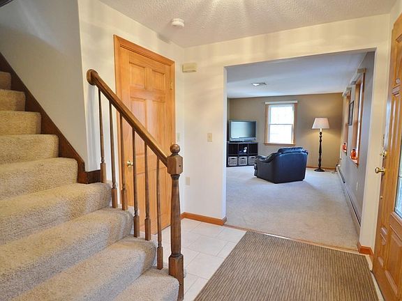 4th image of 4 Briar Dr