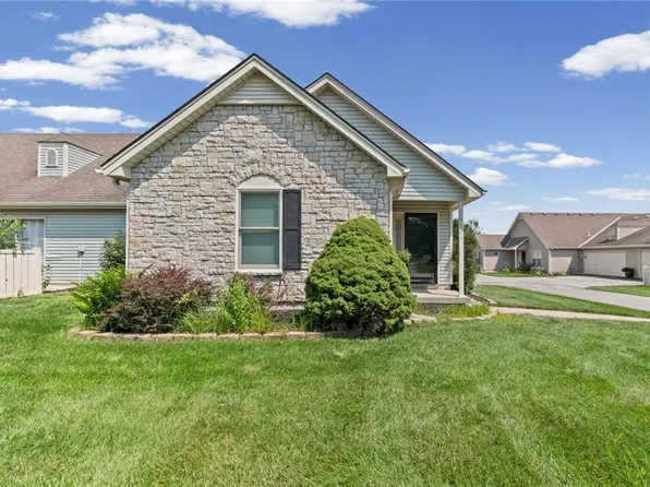 9831 N Potter Ave, Kansas City, MO 64157