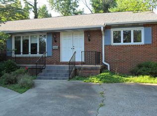 1517 E Maxwell Ln, Bloomington, IN