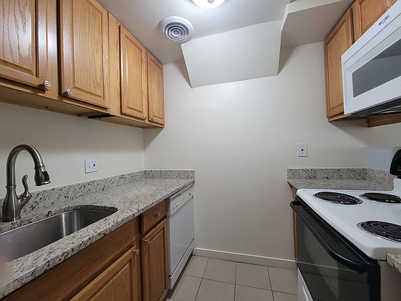 2nd image of 1127 Church St APT 6
