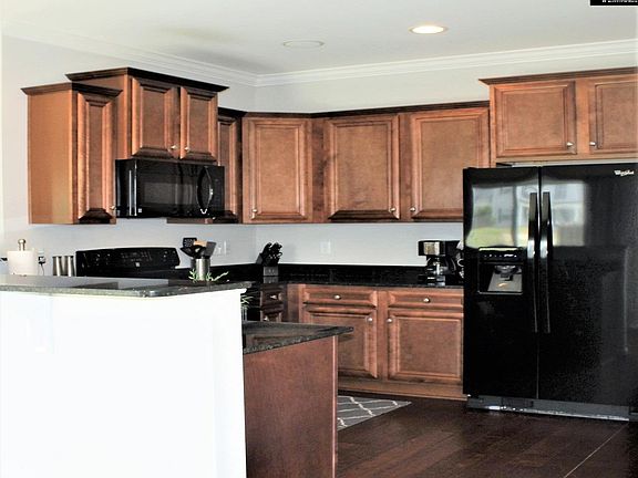 4th image of 338 Vermillion Dr