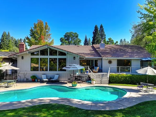 15006 Guadalupe Dr, Rancho Murieta, CA 95683