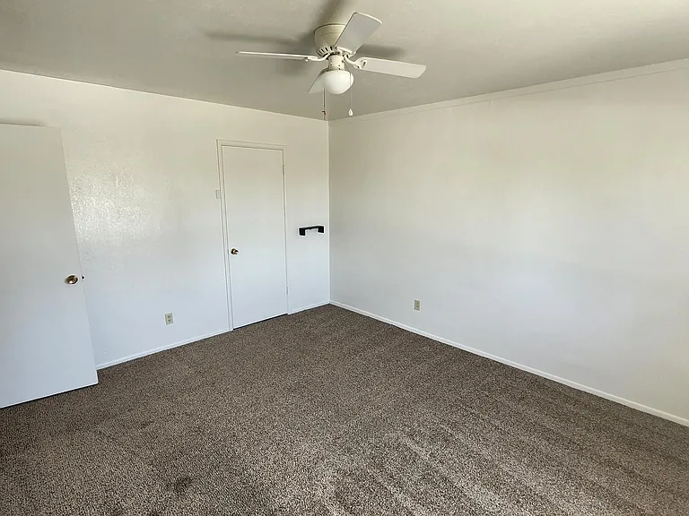 810 S Kolb Rd #3 — Photo 11