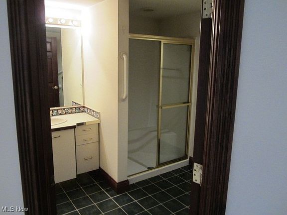 4th image of 6999 Gates Rd