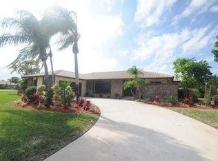 10177 Crosswind Rd, Boca Raton, FL 33498