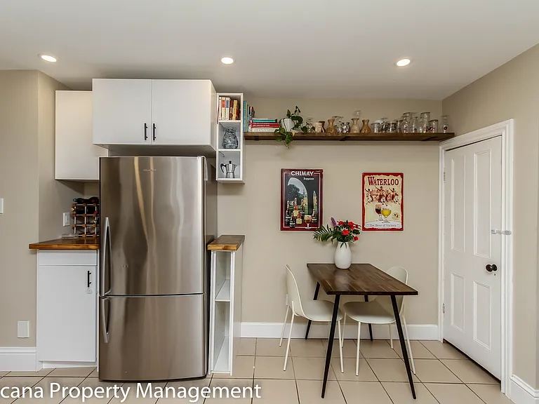 294 Crichton St #1 — Photo 9