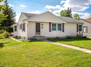 1716 Iowa Ave E, Saint Paul, MN 55106