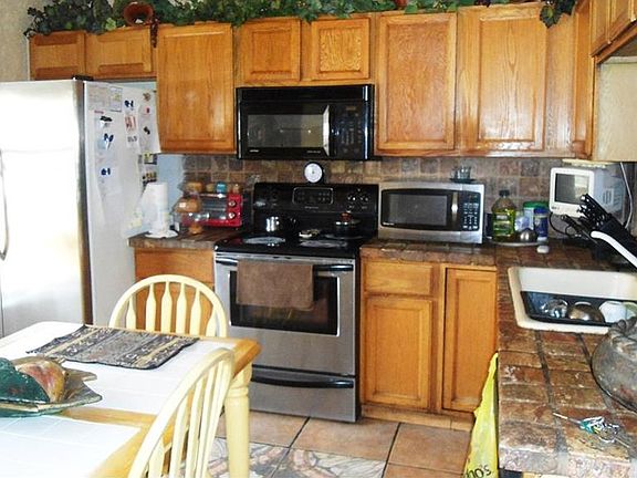 5th image of 835 Country Crossing Ct