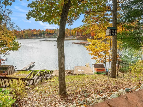 7510 Five Lakes Dr, Farwell, MI 48622