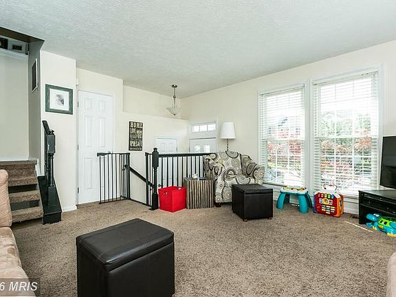 4th image of 8213 Berryfield Dr