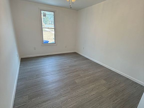 3rd image of 119 N Washington St #121-A
