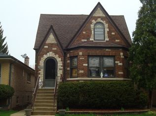 7030 W Melrose St, Chicago, IL 60634