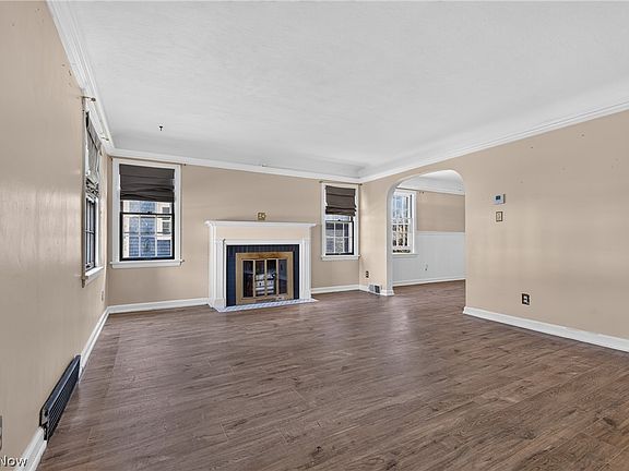 4th image of 65 Arlene Ave