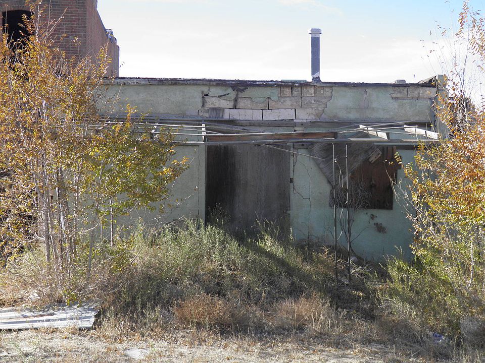 2nd image of 114 Main St.