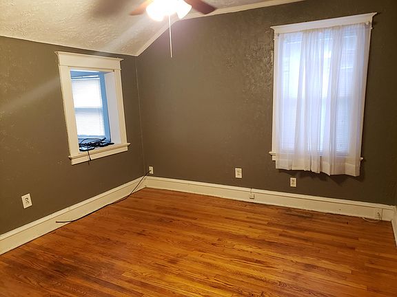 4th image of 2109 W 43rd Ave