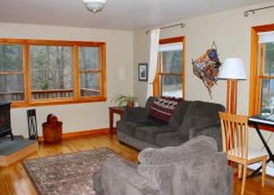 129 New England Dr, Brattleboro, VT, 05301