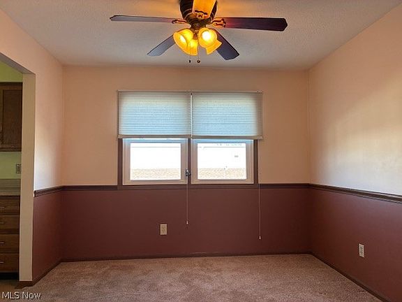 3rd image of 7374 Eisenhower Dr Unit 3