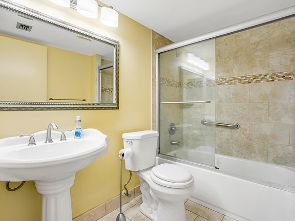 3rd image of 825 Sky Pine Way APT A1