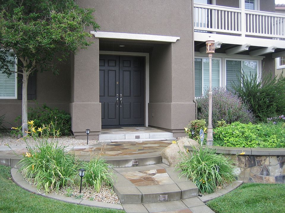 1st image of 12236 Blackstone Dr