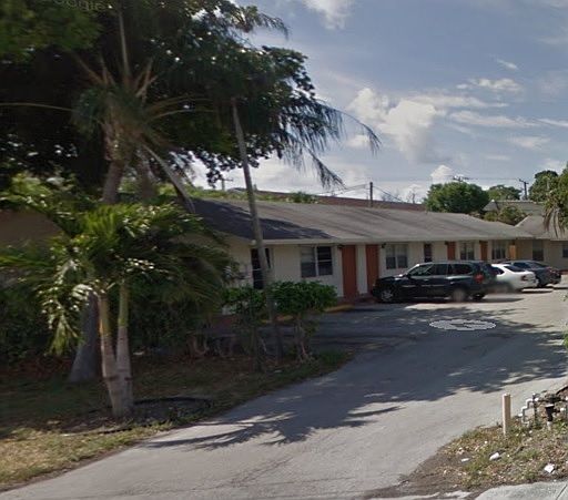 1st image of 100 NE 10th St APT 5
