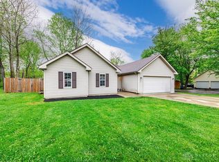 557 Lakengren Dr, Eaton, OH 45320