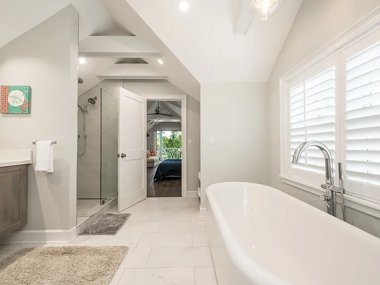 207 Virginia St — Photo 17