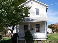 1st image of 418 E 6th St