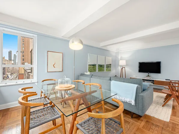 20 East 35th Street image 1 of 15