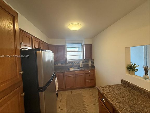 3rd image of 1400 Tallwood Ave APT 103