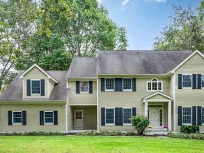 11 Fox Glen Drive, Stamford, CT, 06903