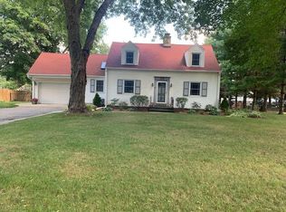 1037 N 7th St, Rochelle, IL 61068