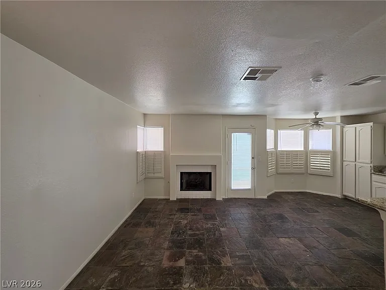 8008 Dover Shores Ave — Photo 55