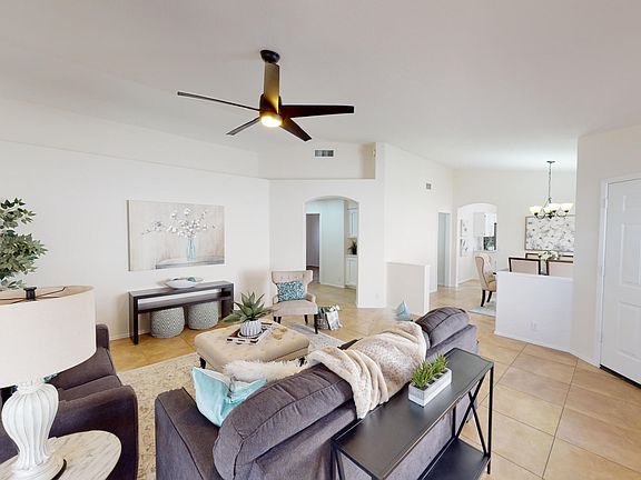 5th image of 4305 E GRAYTHORN Avenue