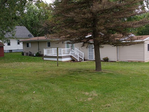 2nd image of 305 8th Ave SW