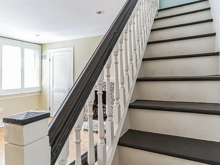 1715 Moravian St — Photo 18