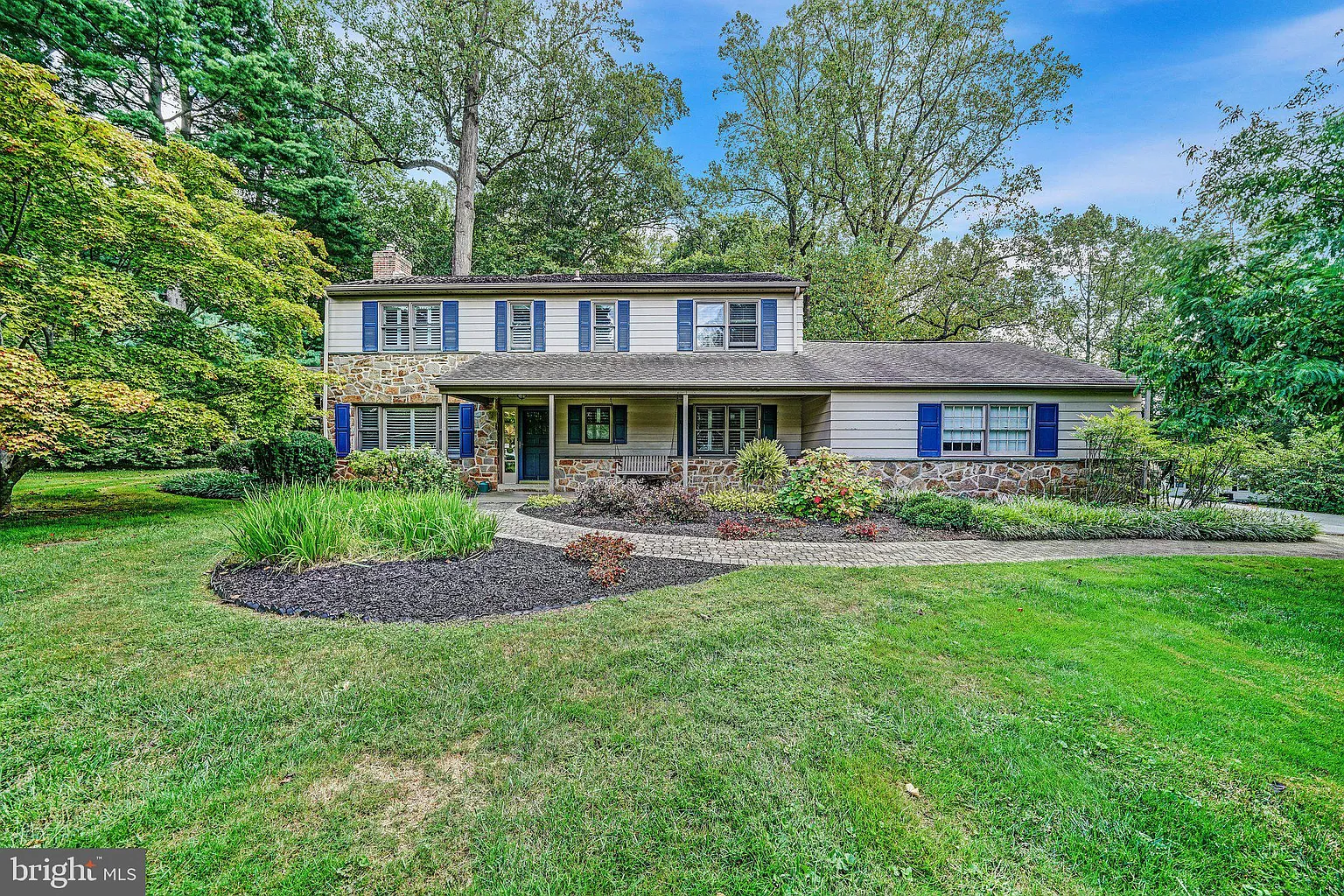 803 Potter Dr photo 1