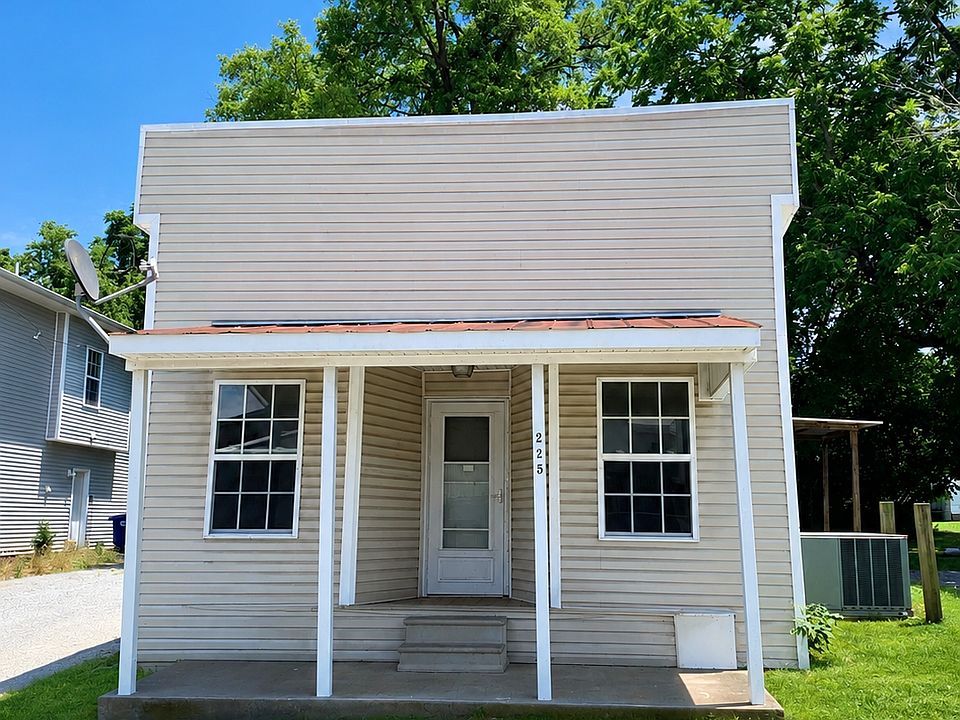1st image of 225 Dunnaway St