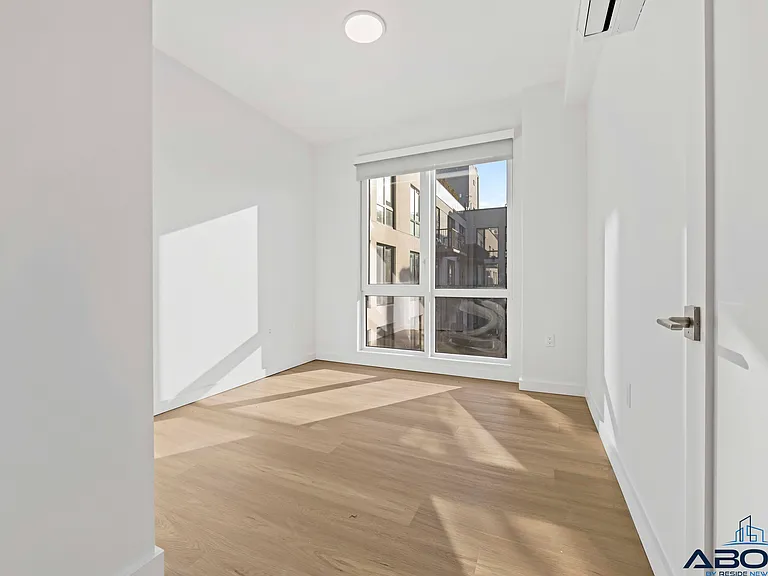 100 Lenox Rd #8H — Photo 10