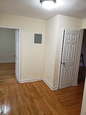 2nd image of 291 21st St APT 2