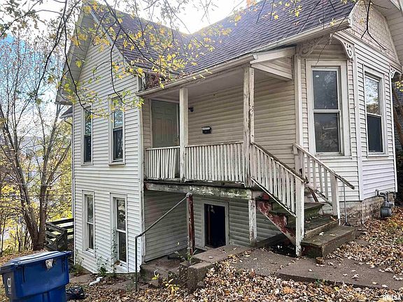 2nd image of 515 E 6th St
