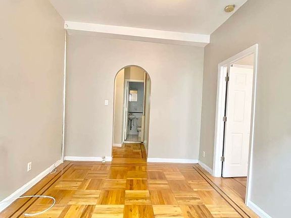 3rd image of 326 E 78th St APT 1A