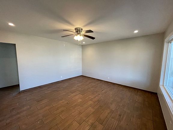 5th image of 947 N Wilmington Blvd #3