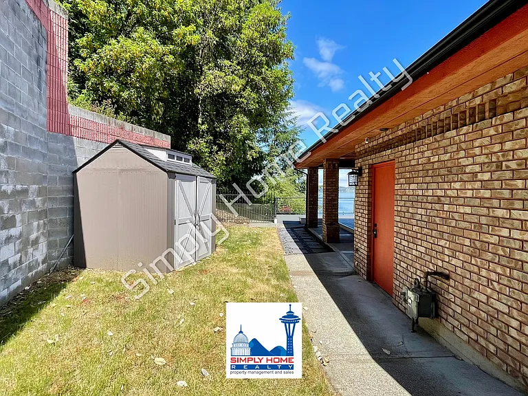 2781 Chambers Point Ct — Photo 3