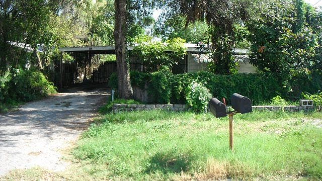 1st image of 2010 E Okaloosa Ave
